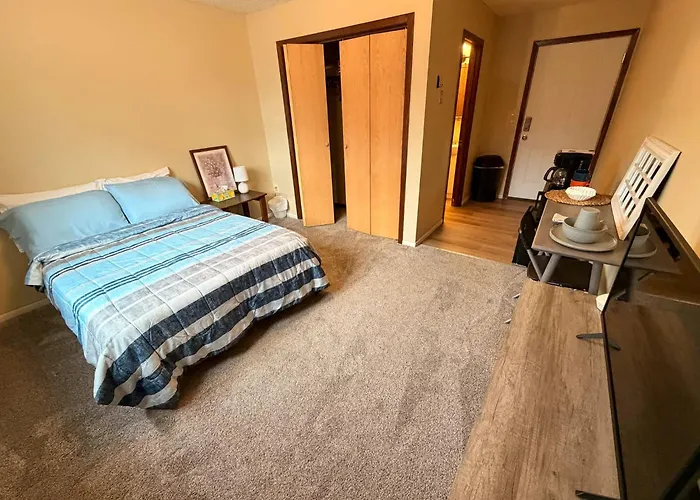 Private Near Ndsu And Fargodome Inn